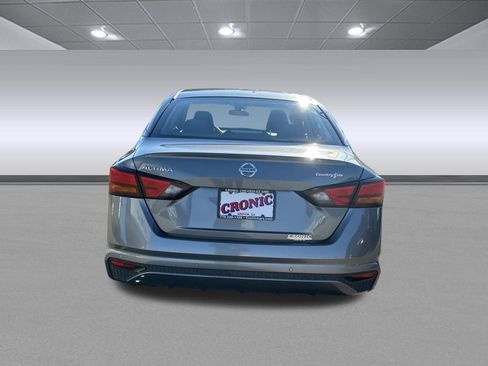 Used 2021 Nissan Altima 2.5 S w/ Driver Assist Package image 4