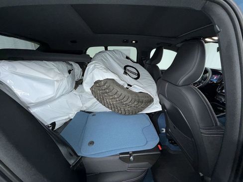 Used 2023 Volvo XC40 Recharge Plus w/ Protection Package Premier image 17