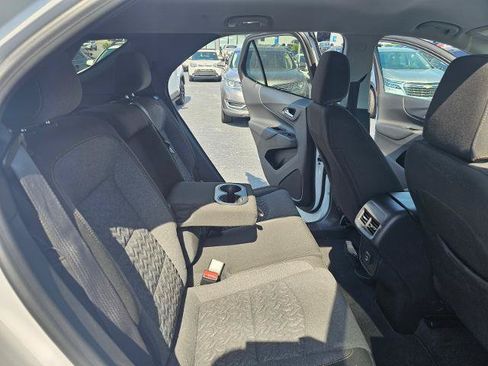 Used 2024 Chevrolet Equinox LT FWD image 40