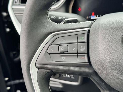 New 2025 Jeep Grand Cherokee 4WD image 23