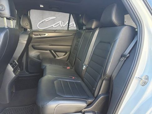 Used 2024 Volkswagen Atlas Cross Sport SEL R-Line AWD/4WD image 22