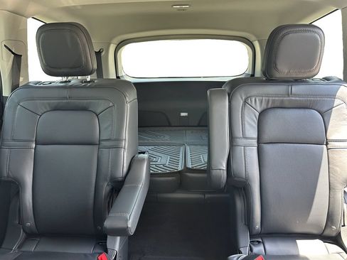 Used 2025 Lincoln Aviator Reserve w/ Equipment Group 201A AWD/4WD image 11