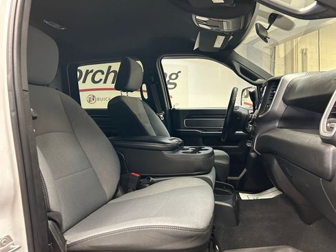 Used 2022 RAM 2500 Big Horn w/ Cold Weather Group image 24