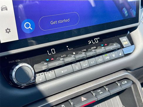 New 2026 Toyota Tundra Platinum image 9