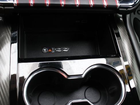 Used 2025 GMC Yukon AT4 w/ LPO, Floor Liner Package image 38