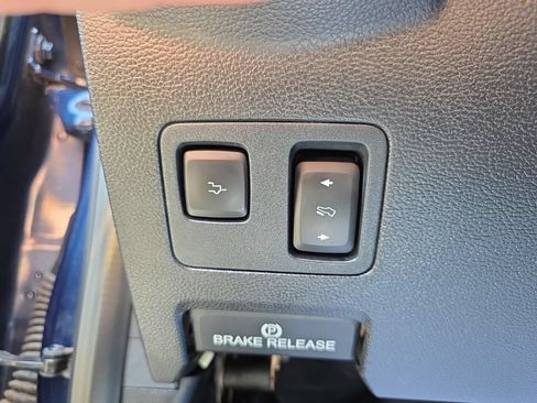 Used 2020 Ford F350 Lariat w/ Lariat Ultimate Package AWD/4WD image 43