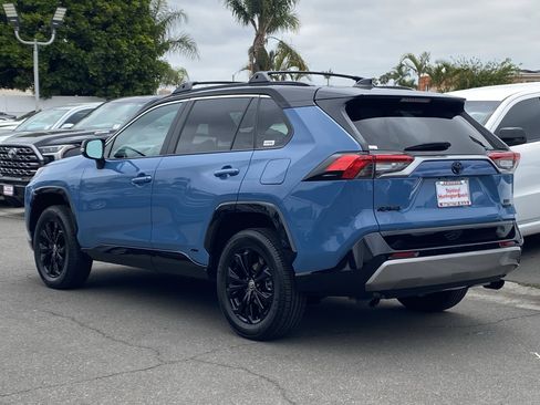 Certified 2022 Toyota RAV4 XSE AWD/4WD image 5