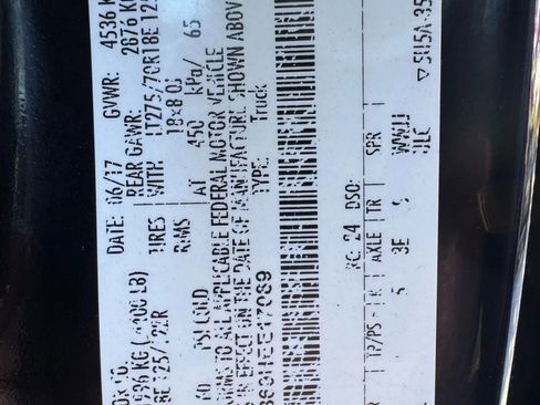 Used 2017 Ford F250 XLT w/ XLT Value Package image 32