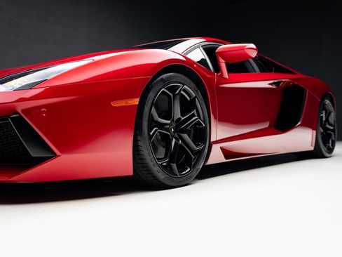 Used 2014 Lamborghini Aventador LP 700-4 image 71