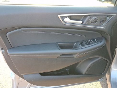 Used 2024 Ford Edge Titanium w/ Equipment Group 301A image 9