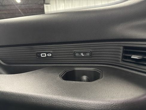 New 2025 Jeep Wagoneer L Series II w/ Convenience Group I image 16