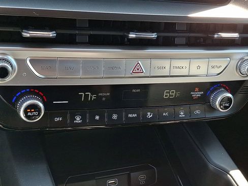 Certified 2023 Kia Telluride LX AWD/4WD image 21