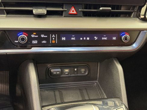 Used 2023 Kia Sportage SX image 26