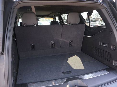 New 2026 GMC Yukon XL Denali w/ Sun & Power Step Package AWD/4WD image 8