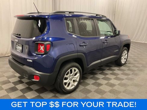 Used 2017 Jeep Renegade Latitude w/ Cold Weather Group AWD/4WD image 3