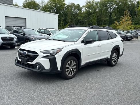 Certified 2024 Subaru Outback Premium AWD/4WD image 3