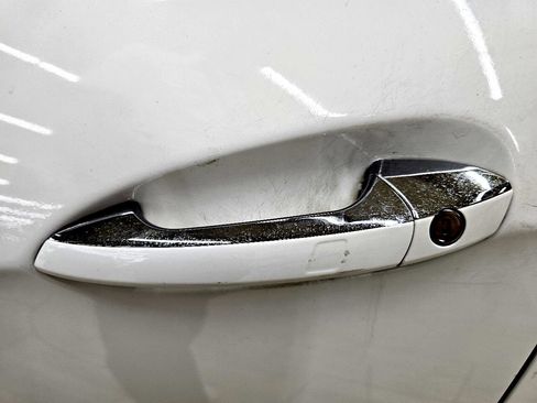 Used 2016 Mercedes-Benz E 350 Sedan image 14