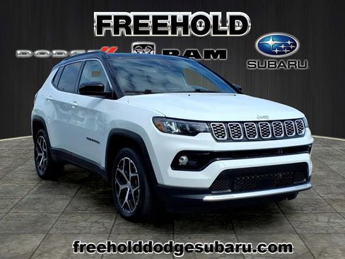Certified 2024 Jeep Compass Limited AWD/4WD image 1