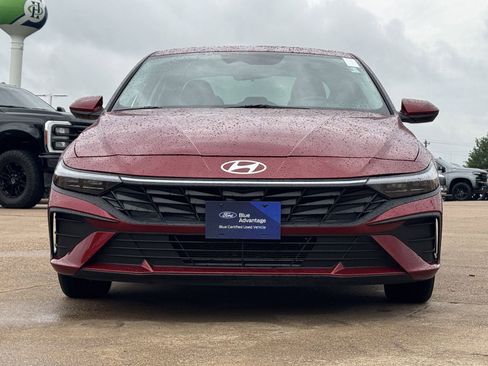 Used 2025 Hyundai Elantra SE FWD image 9