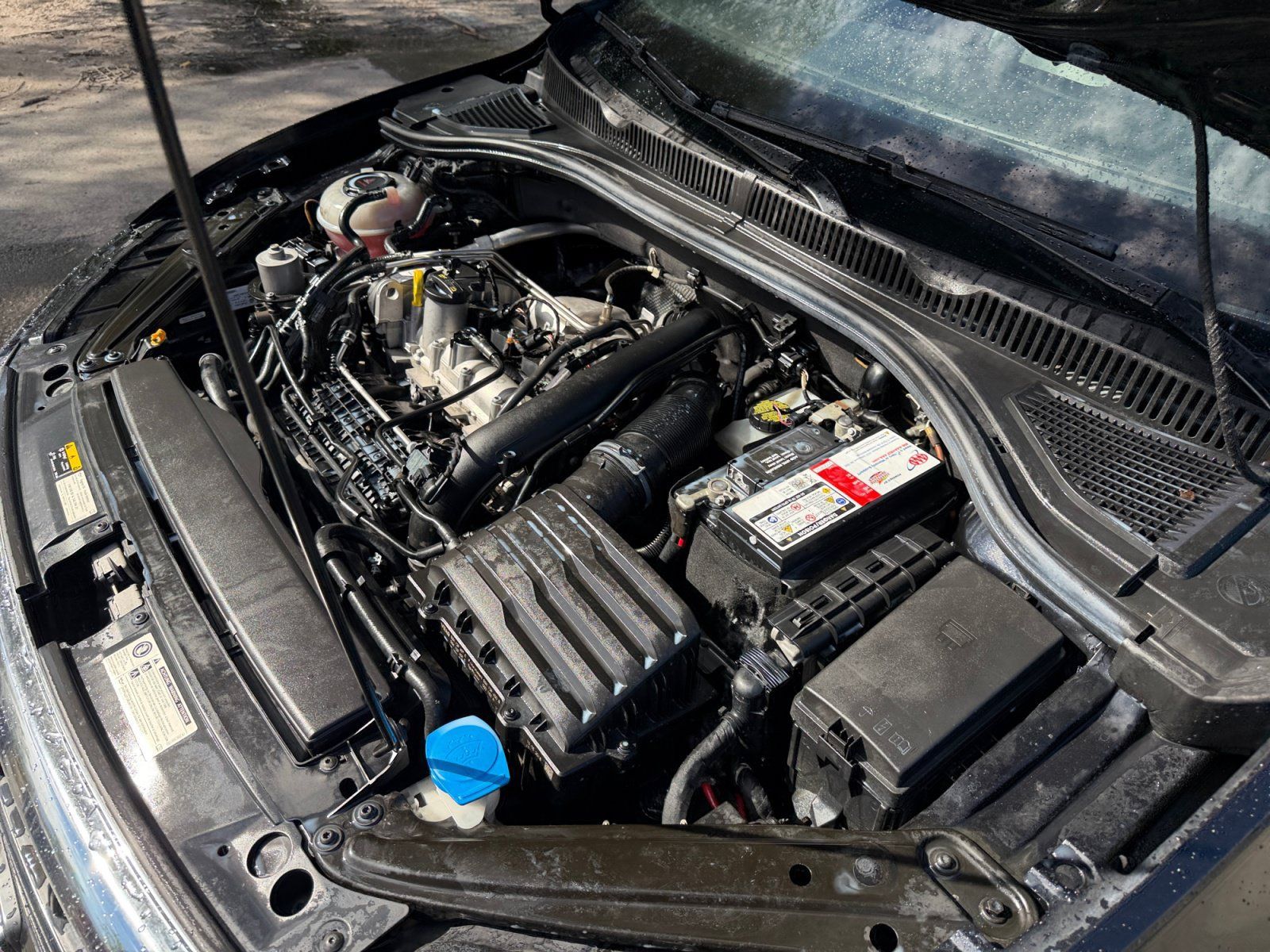 Used 2019 Volkswagen Jetta R-Line FWD image 34