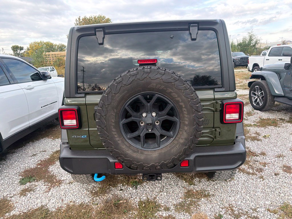 Used 2024 Jeep Wrangler Unlimited AWD/4WD image 6