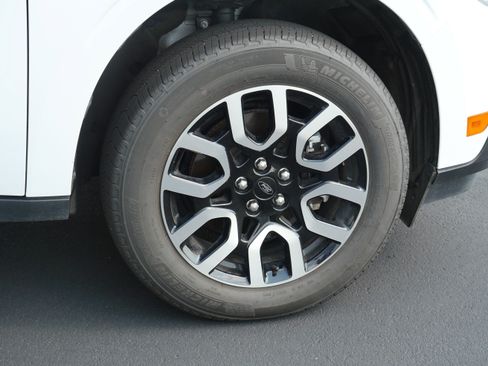 Used 2024 Ford Maverick Lariat w/ 4K Tow Package AWD/4WD image 14