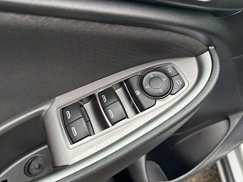 Used 2022 Chevrolet Malibu LT image 20