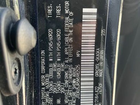 Used 2022 Toyota 4Runner Limited AWD/4WD image 30