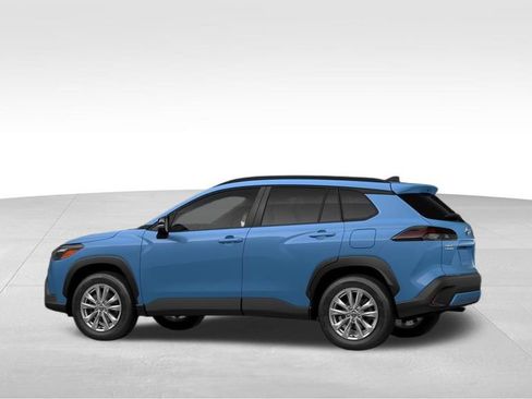 New 2026 Toyota Corolla Cross LE image 5