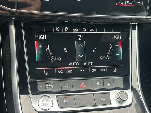 Used 2020 Audi Q7 3.0T Premium Plus image 21