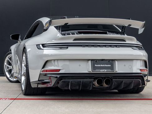 Certified 2022 Porsche 911 GT3 RWD image 3