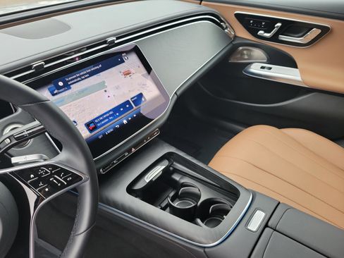 Certified 2025 Mercedes-Benz E 350 4MATIC Sedan image 21