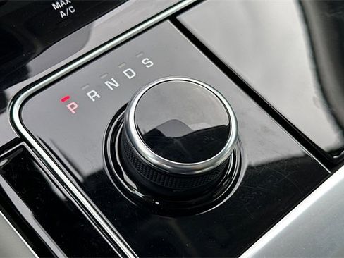 Used 2019 Land Rover Range Rover Velar S image 21