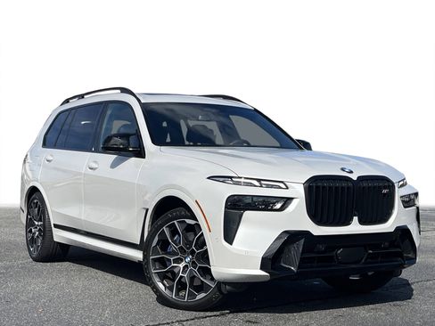 Certified 2024 BMW X7 M60i w/ Executive Package image 2