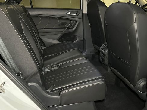 Used 2024 Volkswagen Tiguan Wolfsburg Edition FWD image 15