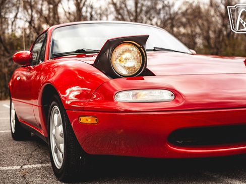 Used 1990 MAZDA MX-5 Miata RWD image 31