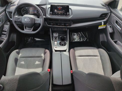 New 2026 Nissan Rogue SV image 10