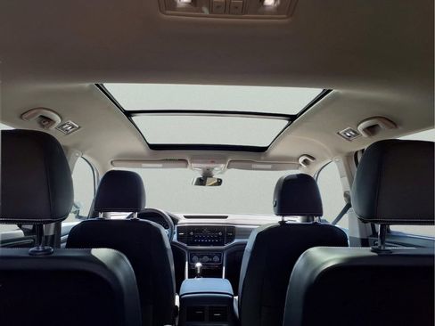 Used 2023 Volkswagen Atlas SEL AWD/4WD image 8