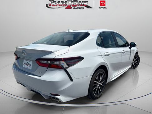 Used 2024 Toyota Camry SE FWD image 7