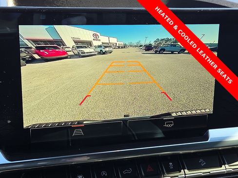 Used 2023 GMC Sierra 1500 SLT image 18