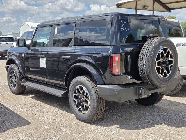 New 2026 Ford Bronco Outer Banks AWD/4WD image 4