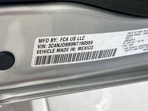 Used 2022 Jeep Compass Altitude w/ Sun and Sound Group image 32