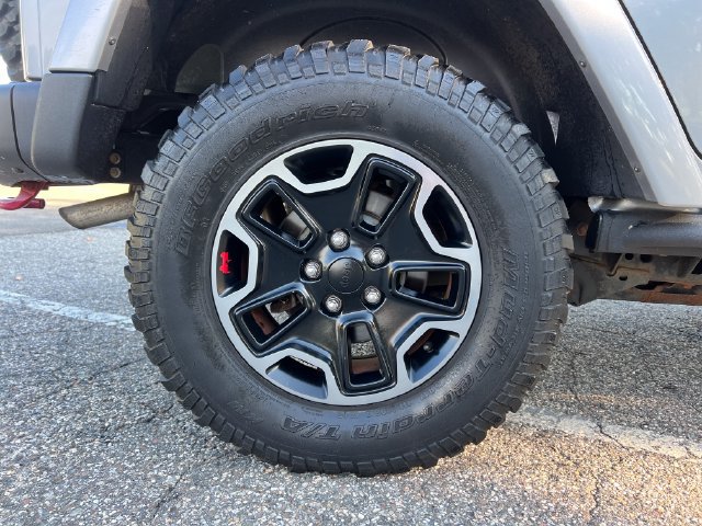 Used 2016 Jeep Wrangler Unlimited Rubicon AWD/4WD image 14