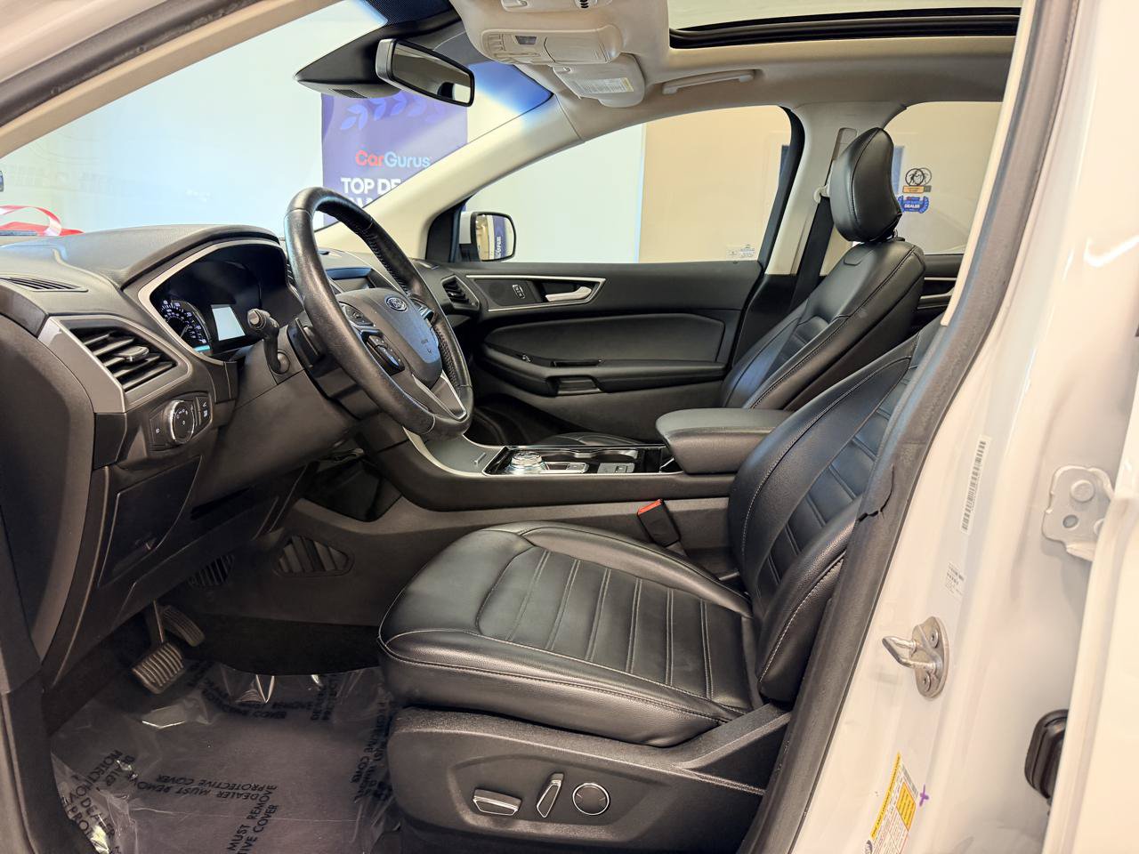 Used 2019 Ford Edge SEL w/ Equipment Group 201A AWD/4WD image 14