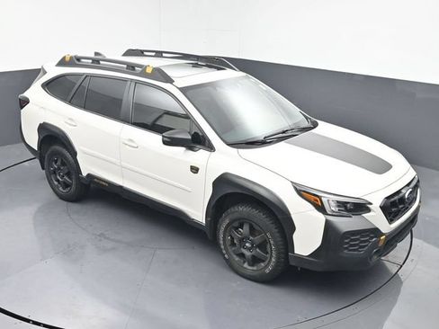 Used 2025 Subaru Outback Wilderness AWD/4WD image 40