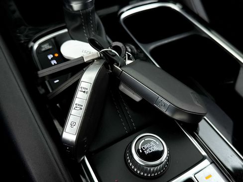 Used 2025 Kia Telluride S image 41