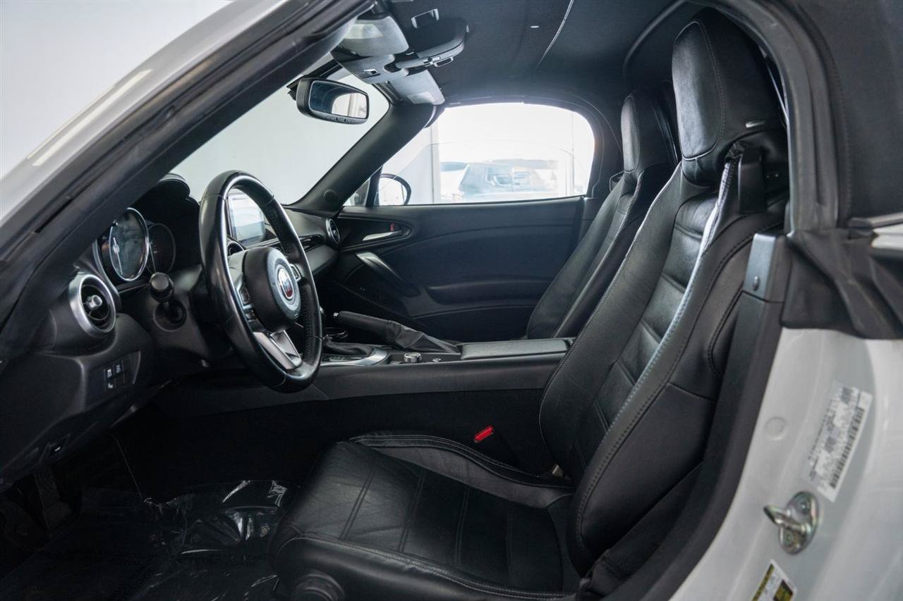 Used 2019 FIAT 124 Spider Lusso w/ Convenience Group RWD image 13