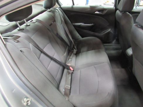 Used 2018 Chevrolet Cruze LT w/ Convenience Package image 29