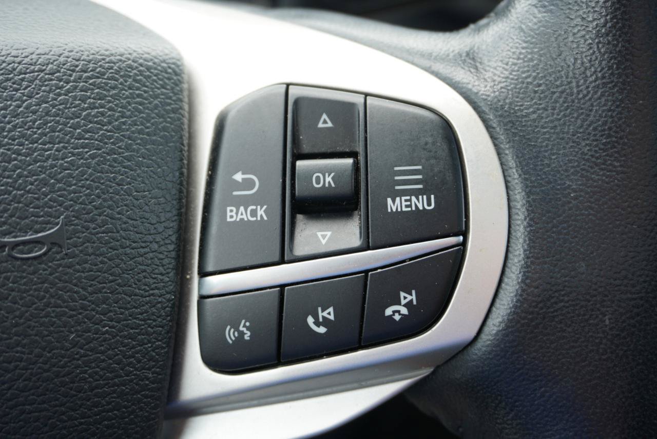 Used 2023 Ford Explorer XLT w/ Equipment Group 202A AWD/4WD image 13