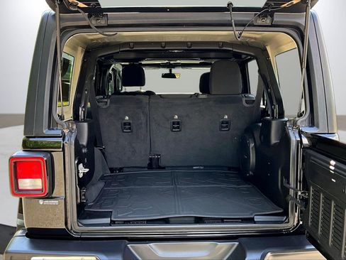 Certified 2022 Jeep Wrangler Unlimited Sahara w/ Cold Weather Group AWD/4WD image 25